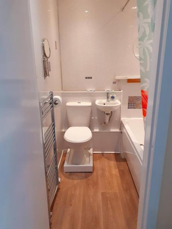 Commodore Guesthouse, Seaside 3*