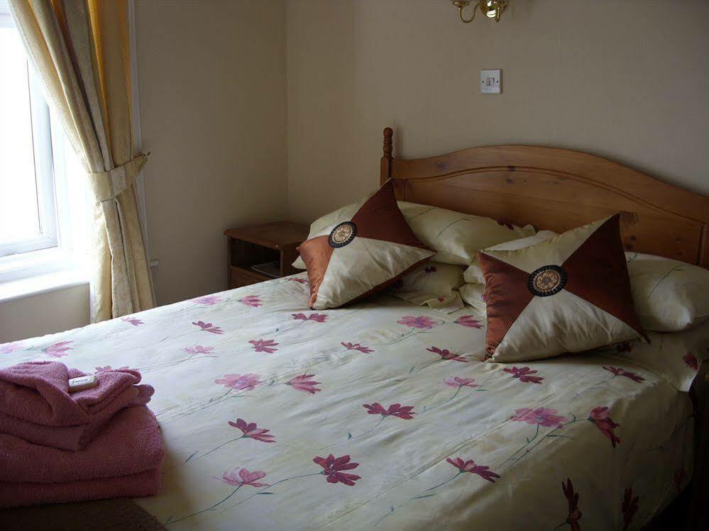 Guest house Commodore Guesthouse, Seaside